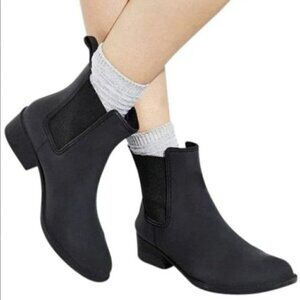 Jeffrey Campbell Havana Last black stormy chelsea rain boot size 9